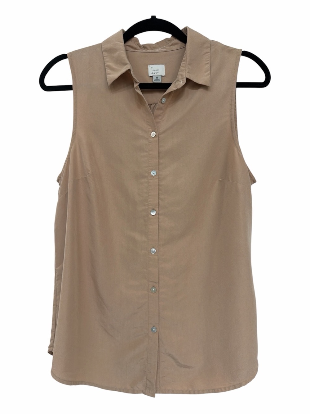 a new day Sleeveless Button-Front Shirt in Taupe